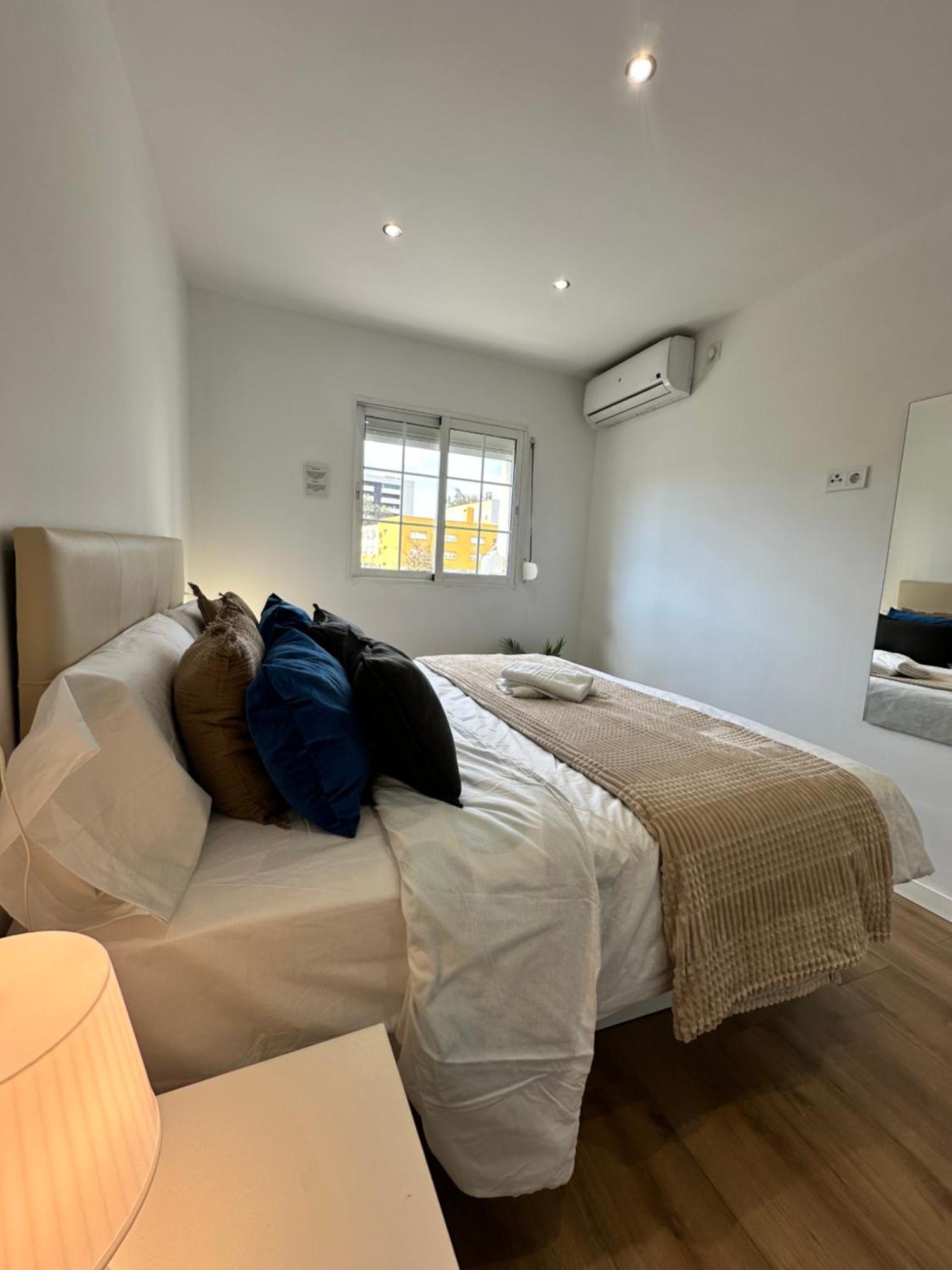 Claveles De Luxe Apartment Malaga Luaran gambar
